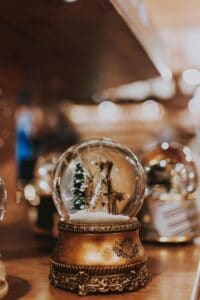 Visited the Magic of Salamanca Markets: Only To Experience 3 Weeks of Writer's Block and found this Beautiful vintage snow globe in Christmas  
